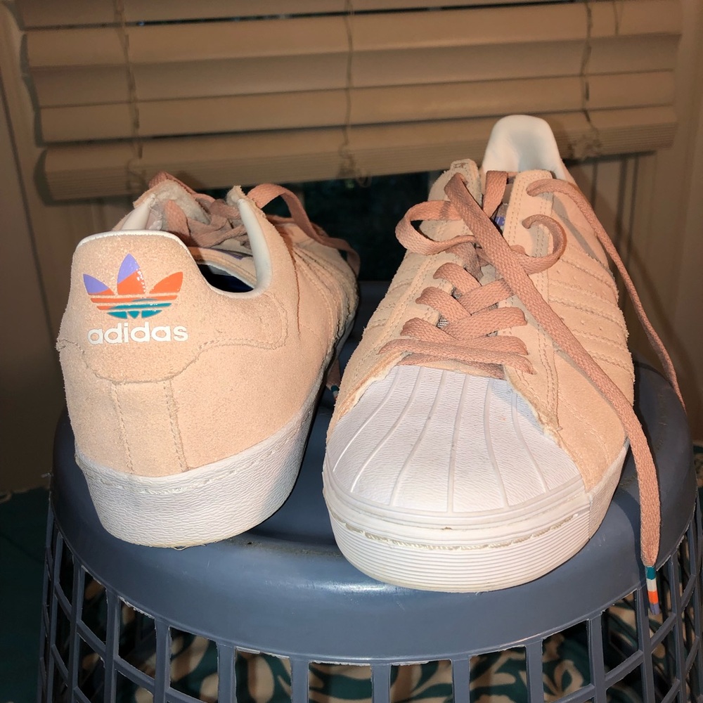 Adidas superstars in coral